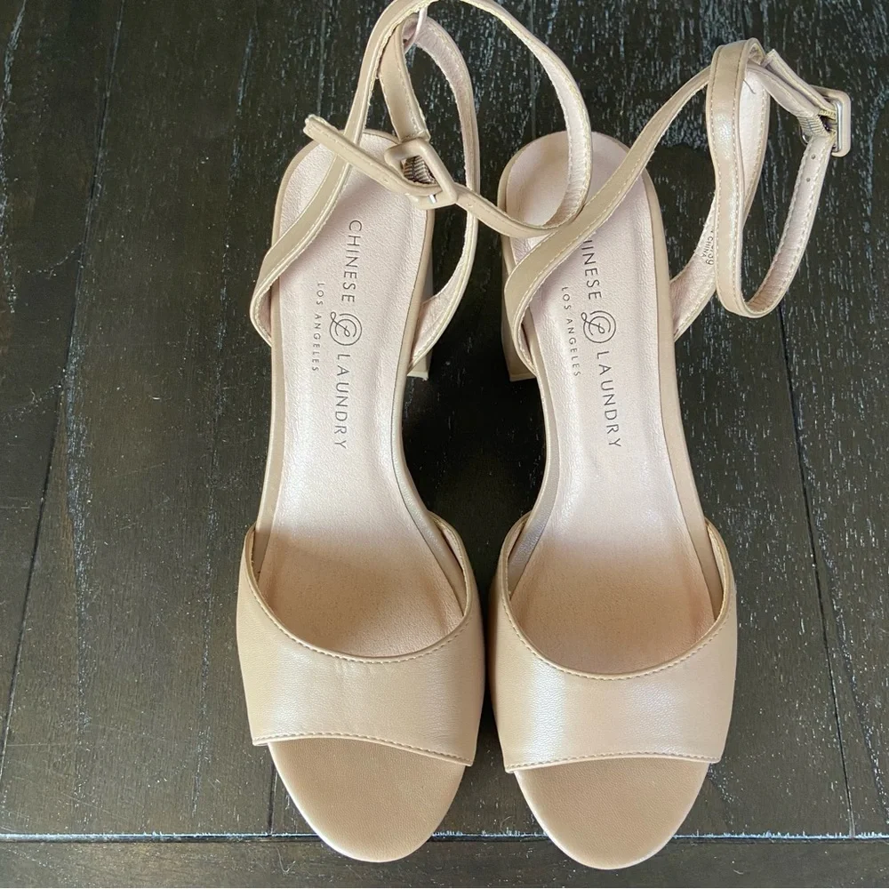 Chinese Laundry Theresa Platform Sandal Nude Beige Neutral‎ Ankle Strap Size 8.5